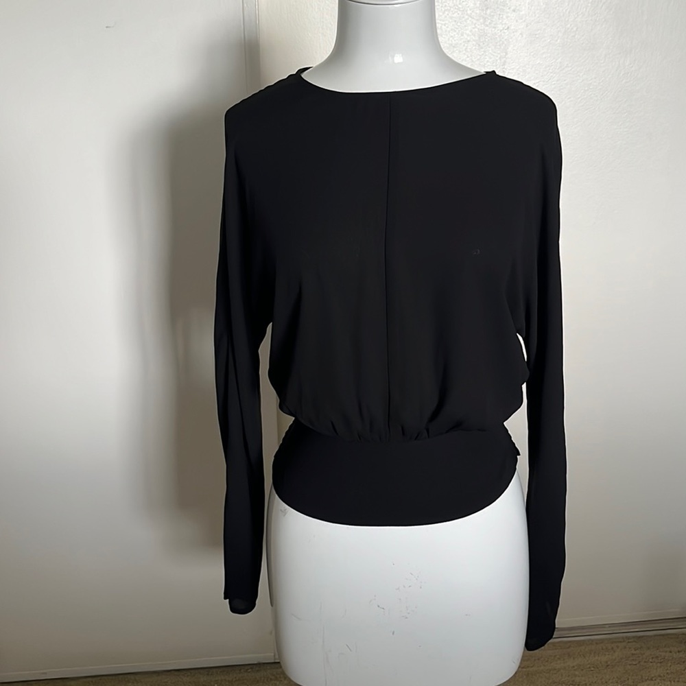 Express XS Black Top